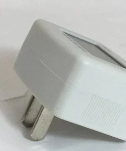 Ameritron ADM55-1U, DIGITAL 110VAC LINE VOLTMETER,80-200VAC,US 1-15P