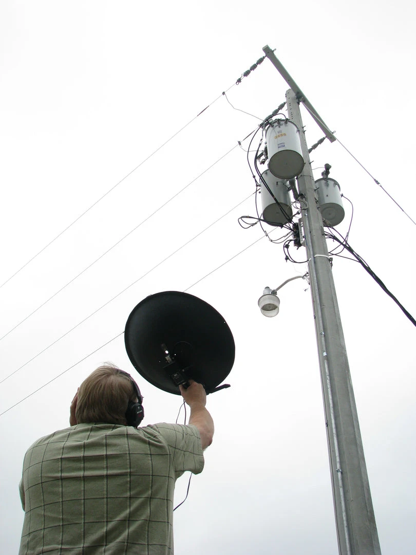 MFJ-5007 Parabolic Microphone 7 MFJ-5007 Parabolic Microphone